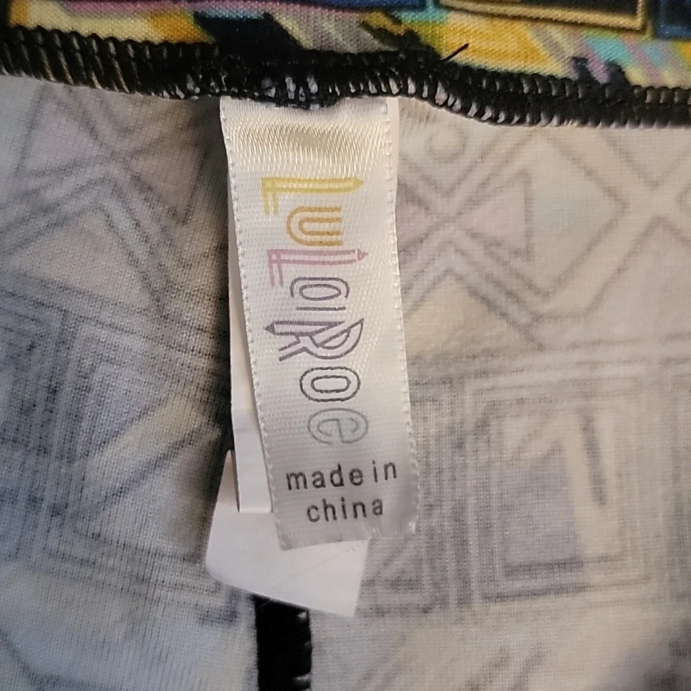 (J12) LuLaroe Tall & Curvy Leggings - Picture 3 of 4